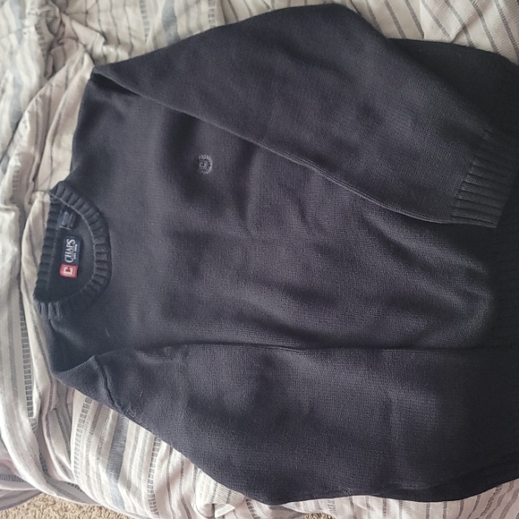 Men's Button Down Shirt with sweater bundle! - Picture 4 of 5